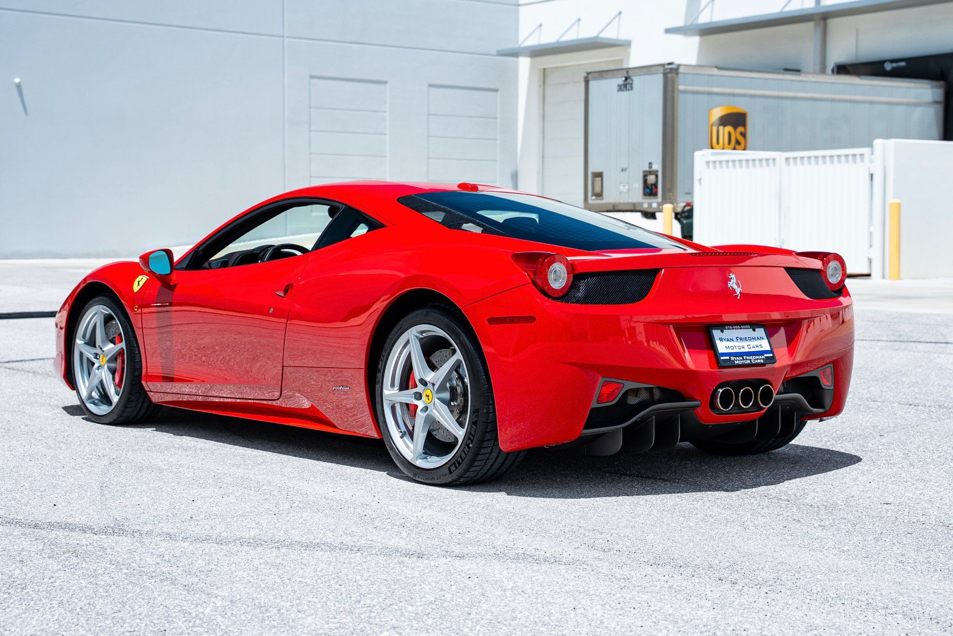 Used 2014 Ferrari 458 Italia Coupe RWD image 11