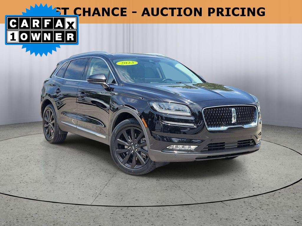 Used 2023 Lincoln Nautilus Reserve w/ Equipment Group 202A AWD/4WD image 1