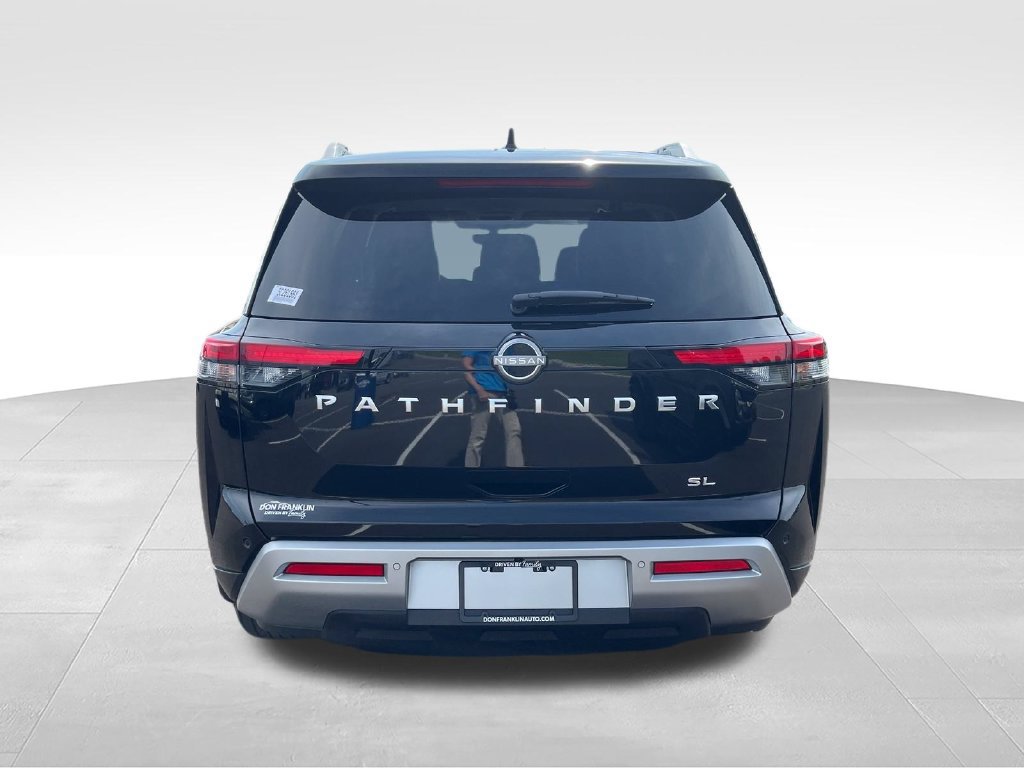 Used 2025 Nissan Pathfinder SL w/ Cargo Package FWD image 5