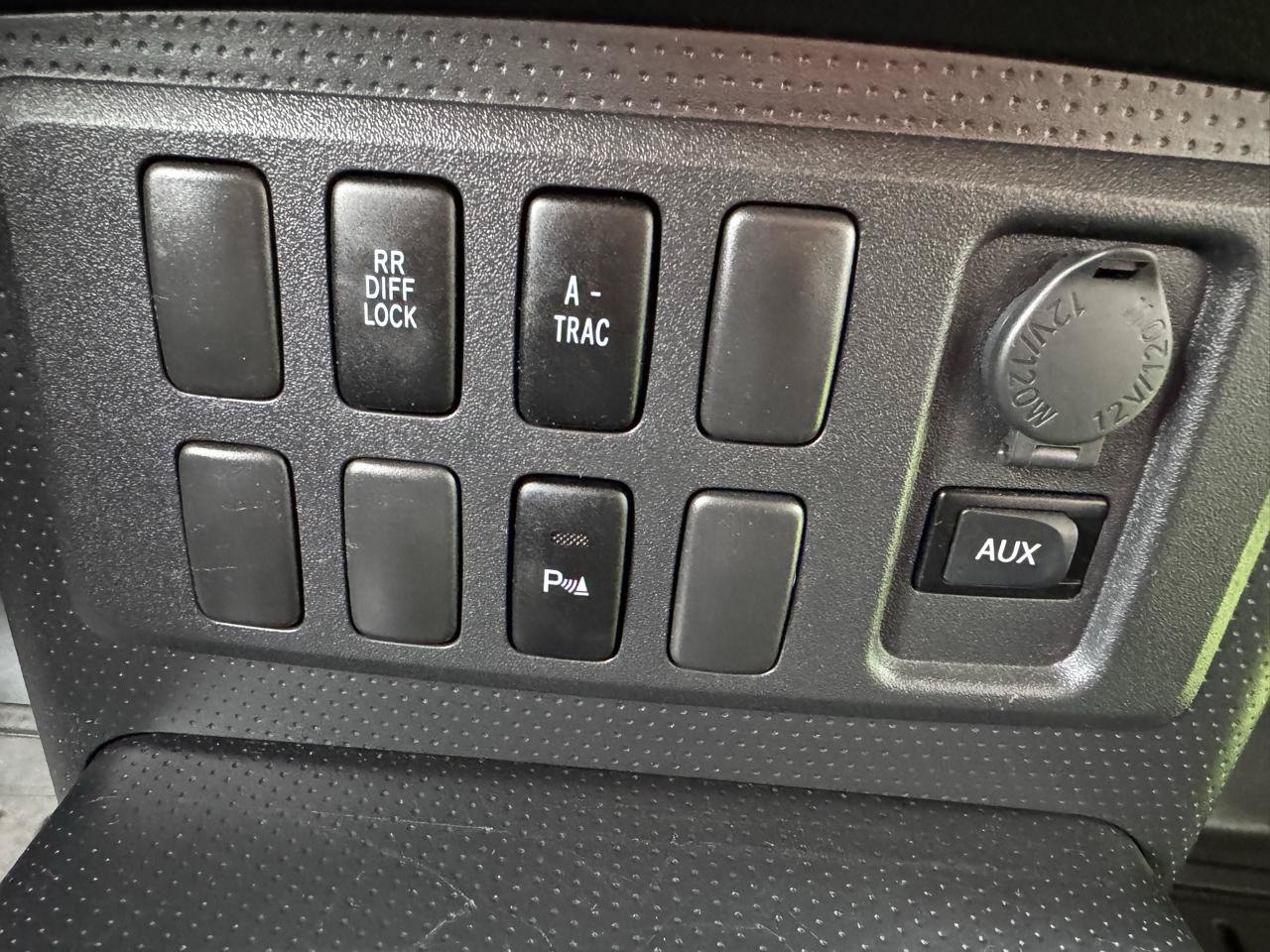 Used 2008 Toyota FJ Cruiser 4WD image 22