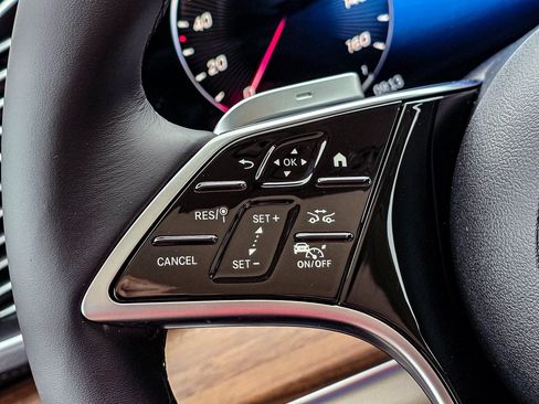 New 2026 Mercedes-Benz GLS 450 4MATIC image 22