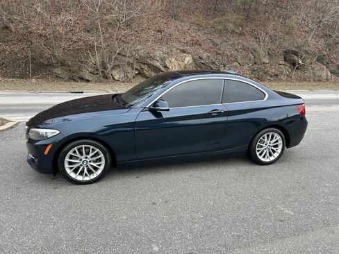 Used 2016 BMW 228i xDrive Coupe AWD/4WD image 3