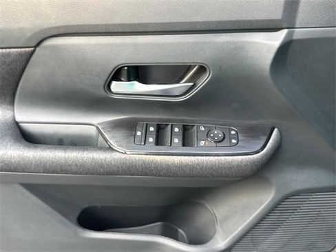 New 2025 Nissan Kicks SV w/ SV Premium Package image 8