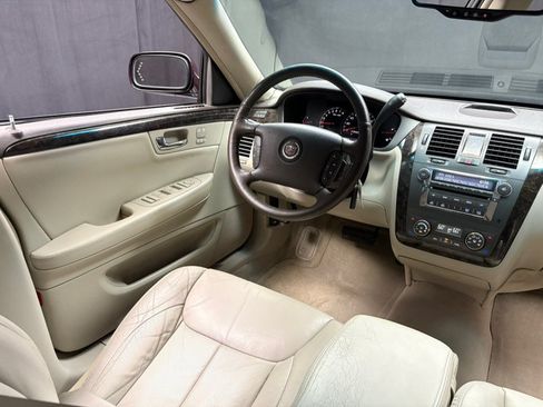 Used 2008 Cadillac DTS FWD image 36