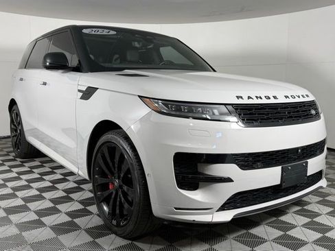 Used 2024 Land Rover Range Rover Sport Dynamic SE AWD/4WD image 10