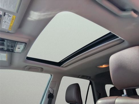 Used 2020 Toyota 4Runner Limited image 13