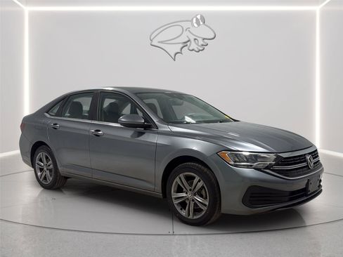 Used 2022 Volkswagen Jetta SE FWD image 8