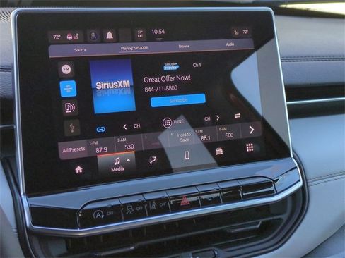 Used 2023 Jeep Compass Limited w/ Sun and Sound Group image 17