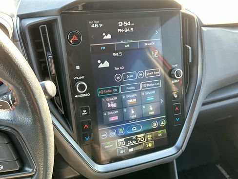 Used 2024 Subaru Crosstrek 2.5i Limited w/ Crosstrek Mirror Package image 16