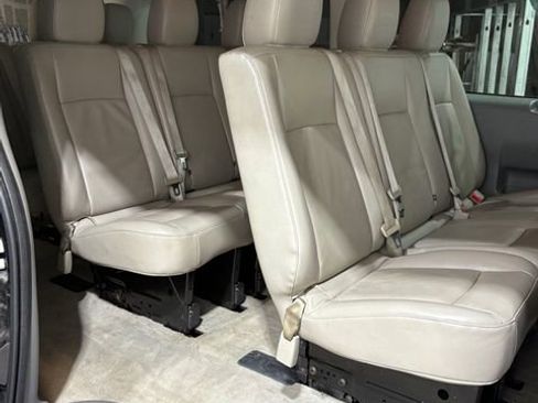 Used 2020 Nissan NV 3500 SL image 16