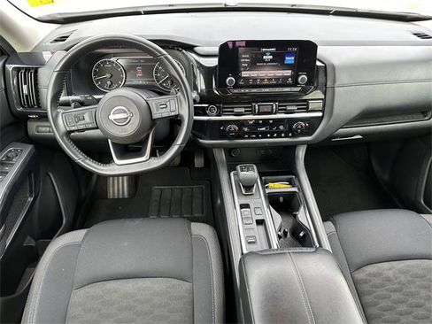 Certified 2024 Nissan Pathfinder SV image 23