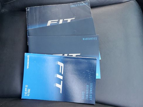 Used 2015 Honda Fit EX-L image 36