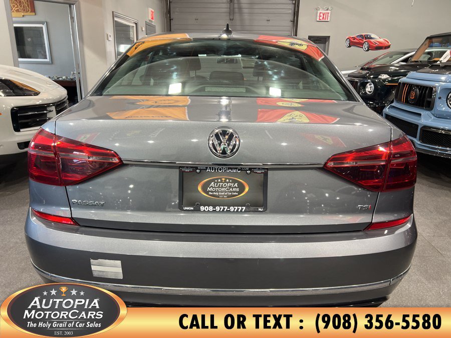 Used 2017 Volkswagen Passat 1.8T R-Line FWD image 5