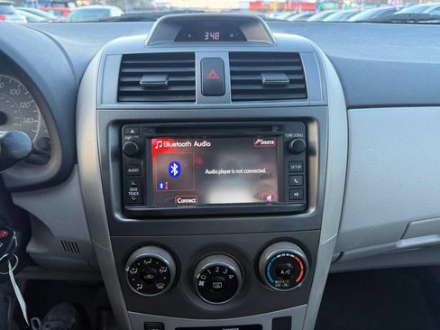 Used 2013 Toyota Corolla LE Special Edition image 15