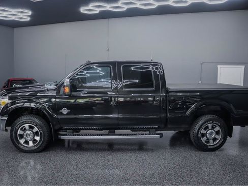Used 2011 Ford F250 Lariat w/ Lariat Ultimate Pkg AWD/4WD image 23