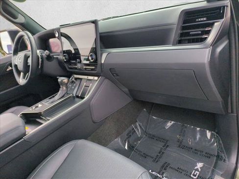 Used 2025 Lexus GX 550 w/ Accessory Package (Z1) AWD/4WD image 21