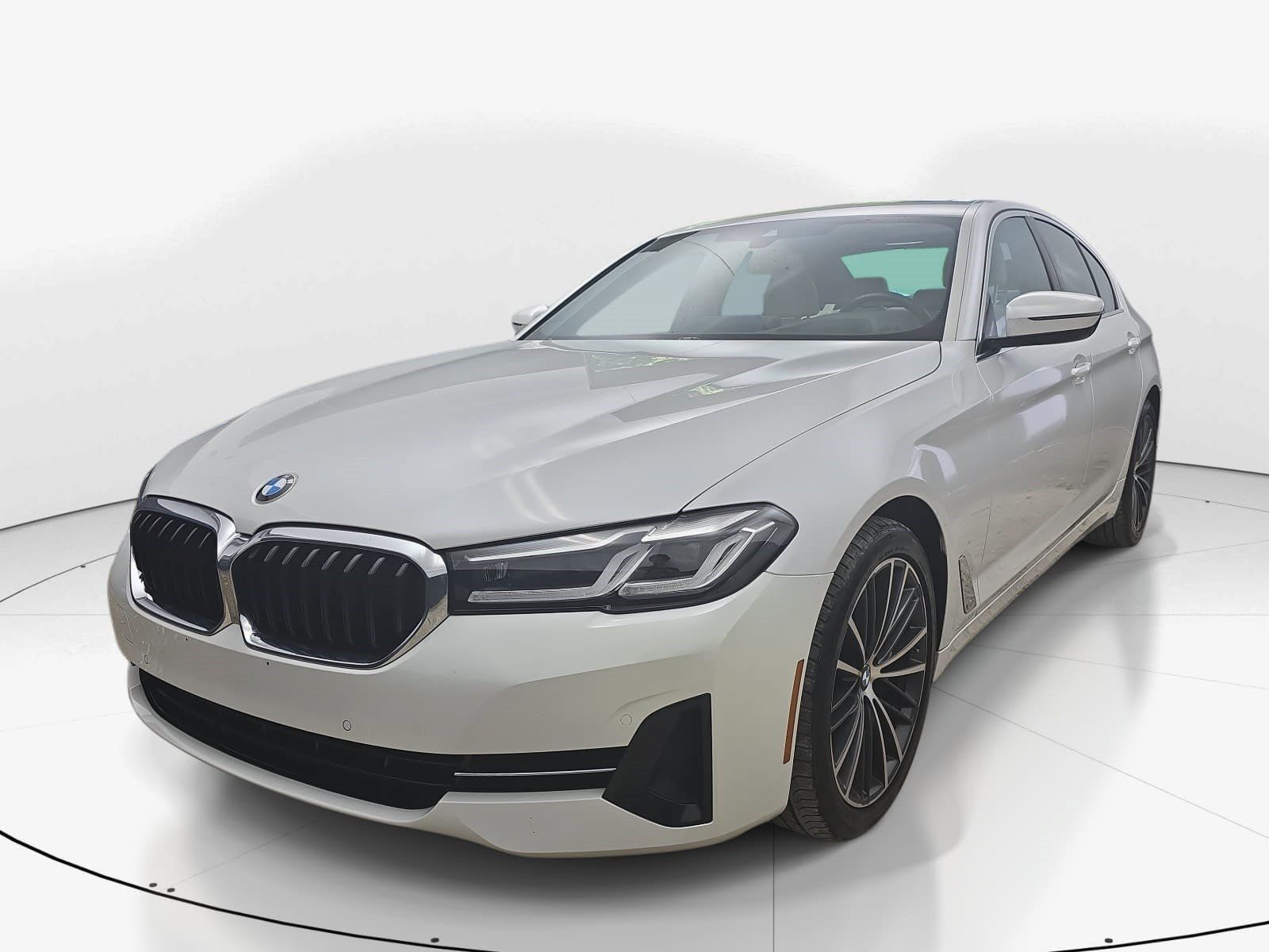 Used 2023 BMW 530i xDrive w/ Premium Package AWD/4WD image 8