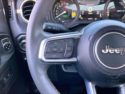 Used 2024 Jeep Wrangler Sahara w/ Technology Group image 16