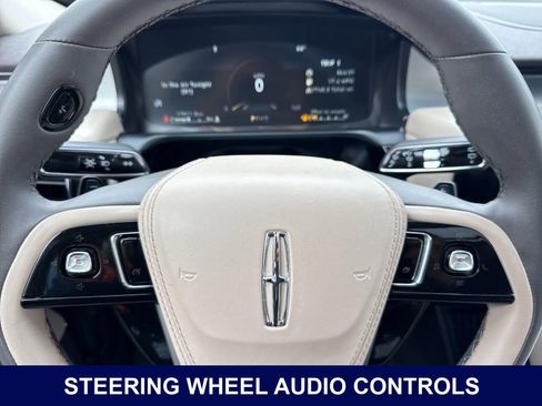 Used 2023 Lincoln Aviator 2WD w/ Premium Package image 29