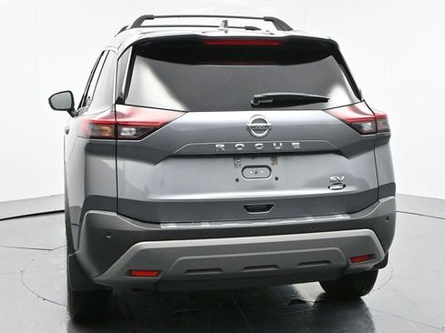 Used 2021 Nissan Rogue SV w/ Premium Package FWD image 6