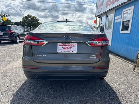 Used 2020 Ford Fusion SE FWD image 5