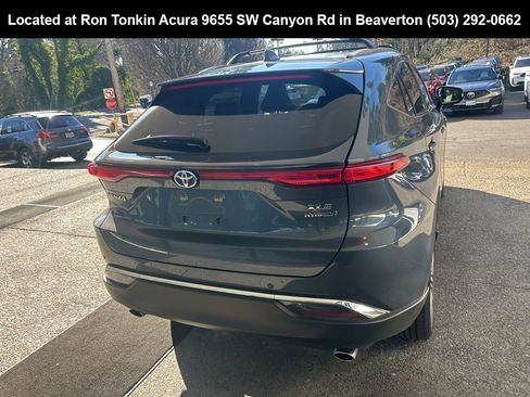 Used 2021 Toyota Venza XLE image 5