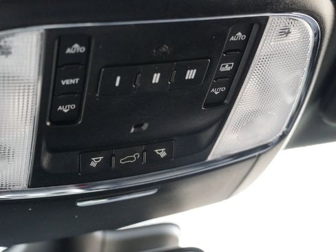 Used 2019 Jeep Grand Cherokee Trailhawk w/ Trailhawk Luxury Group image 35