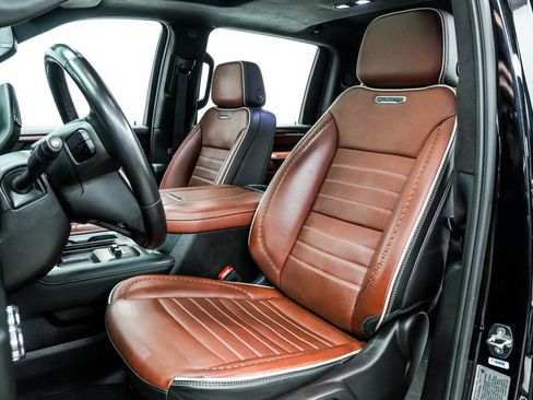 Used 2024 GMC Sierra 3500 Denali Ultimate image 13