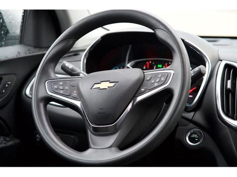 Used 2021 Chevrolet Equinox LT image 29