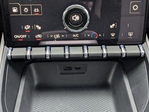 New 2026 GMC Terrain Elevation w/ LPO, Floor Liner Package image 24