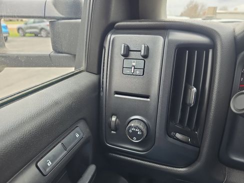 Used 2015 Chevrolet Silverado 3500 W/T image 22