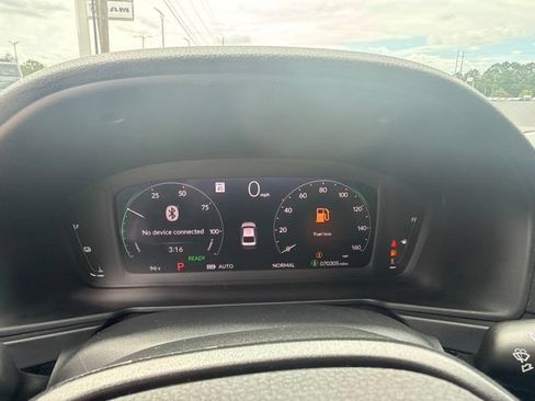 Used 2024 Honda Accord Sport image 19