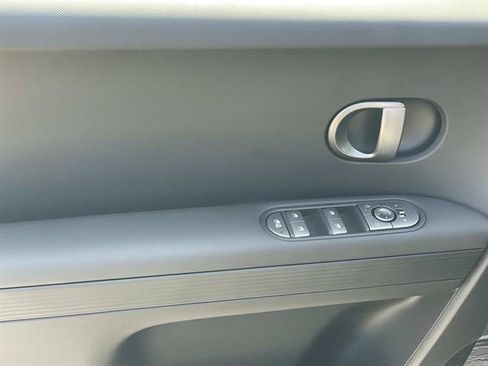 New 2026 Hyundai Ioniq 5 SEL RWD image 19