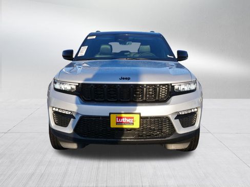 New 2025 Jeep Grand Cherokee Limited AWD/4WD image 2