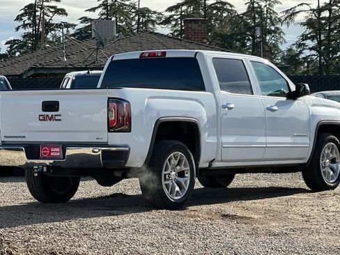 Used 2018 GMC Sierra 1500 SLT w/ SLT Premium Package image 3
