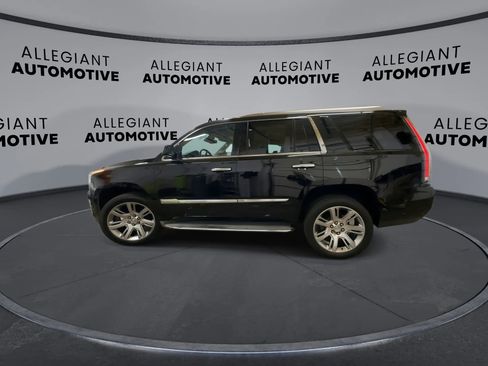 Used 2015 Cadillac Escalade Luxury AWD/4WD image 7