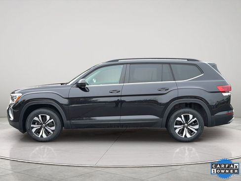 Used 2024 Volkswagen Atlas SE image 16