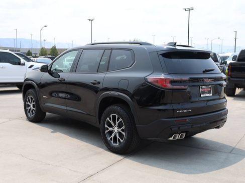 New 2026 GMC Acadia AT4 w/ Luxury Package AWD/4WD image 4