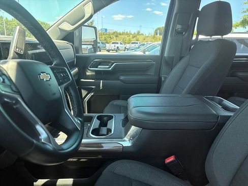 Used 2024 Chevrolet Silverado 2500 LT w/ Convenience Package AWD/4WD image 18