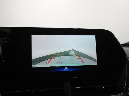 Used 2024 Chevrolet Trax RS w/ Driver Confidence Package image 27