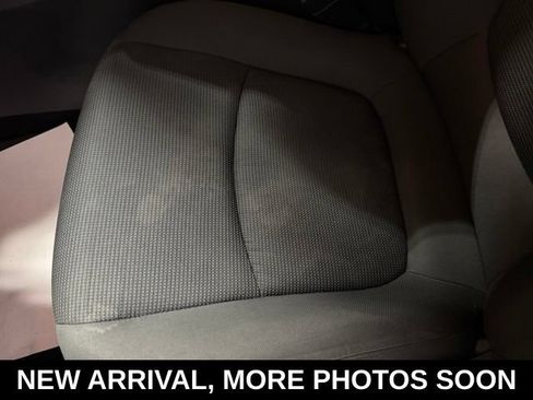 Used 2021 Toyota RAV4 LE FWD image 15