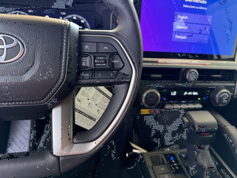 Certified 2025 Toyota 4Runner TRD Off-Road Premium image 16