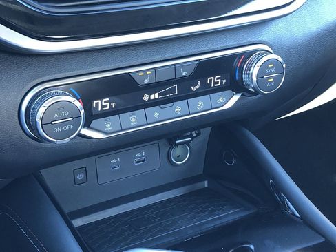 New 2025 Nissan Altima 2.5 SR w/ SR Premium Package image 30