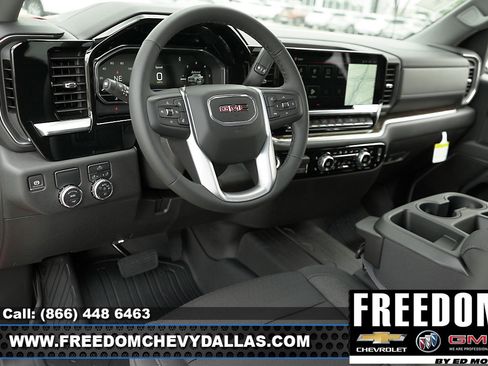 New 2025 GMC Sierra 1500 Elevation image 10