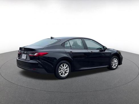 Used 2025 Toyota Camry LE image 15