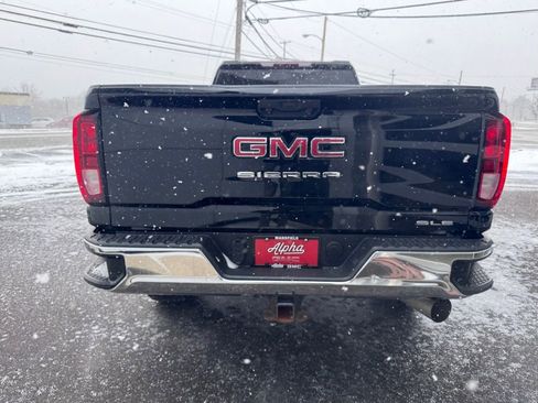 Used 2021 GMC Sierra 3500 SLE w/ SLE Convenience Package image 4