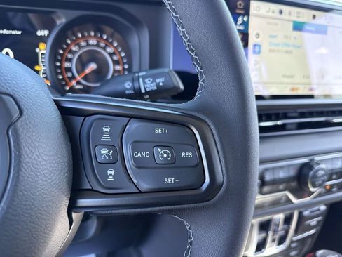 New 2026 Jeep Gladiator Sport AWD/4WD image 15