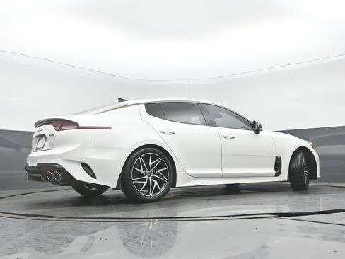 Used 2022 Kia Stinger GT-Line RWD image 31