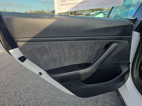 Used 2020 Tesla Model 3 Long Range image 25