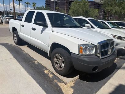 Used 2005 Dodge Dakota SLT